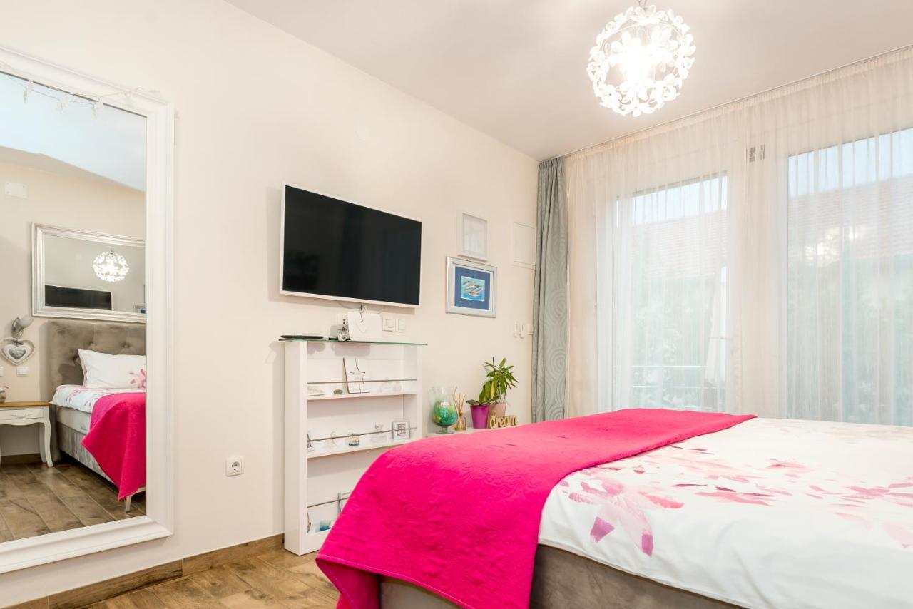 Apartments Stella Mariela Шибеник Екстер'єр фото