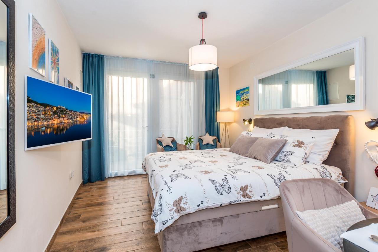 Apartments Stella Mariela Шибеник Екстер'єр фото