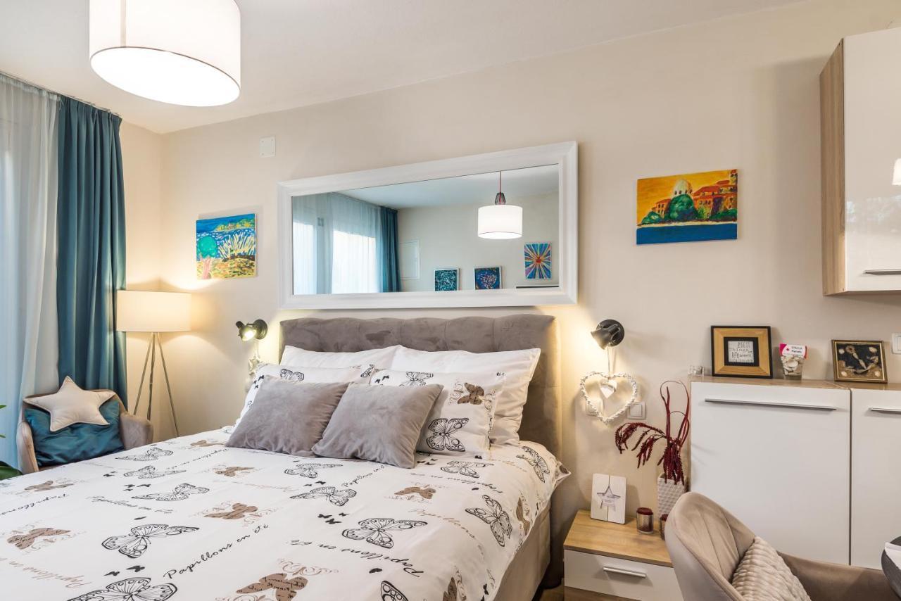 Apartments Stella Mariela Шибеник Екстер'єр фото