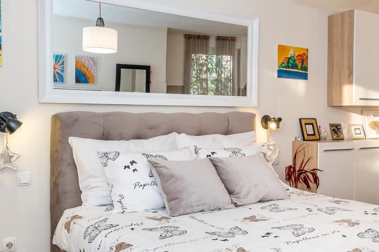 Apartments Stella Mariela Шибеник Екстер'єр фото